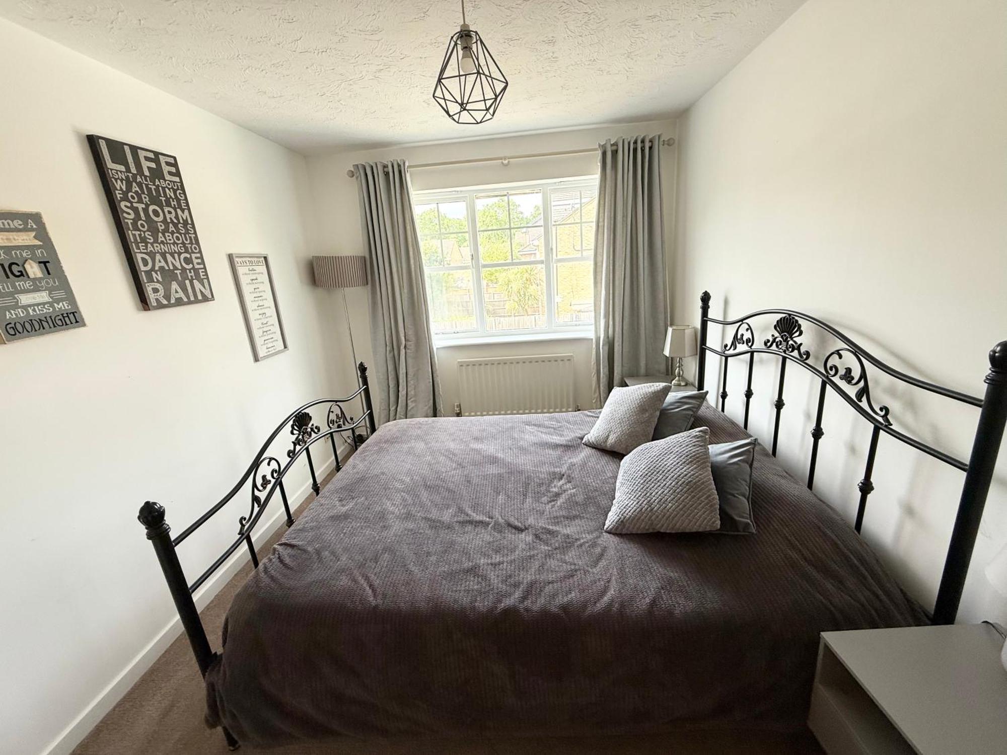 3 Bed House With Parking And Garden Near Tower Bridge Londen